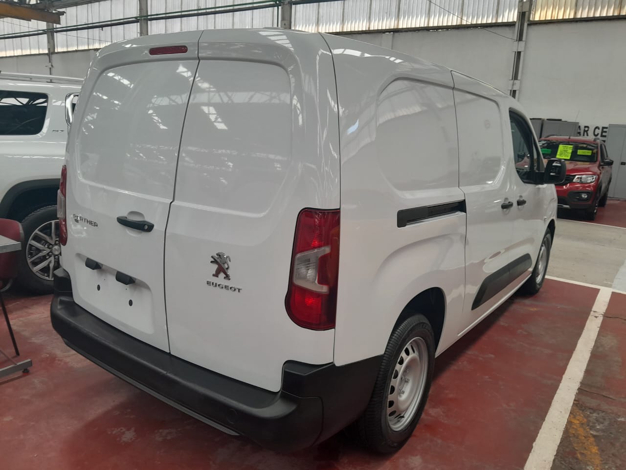 Peugeot Partner 2023
